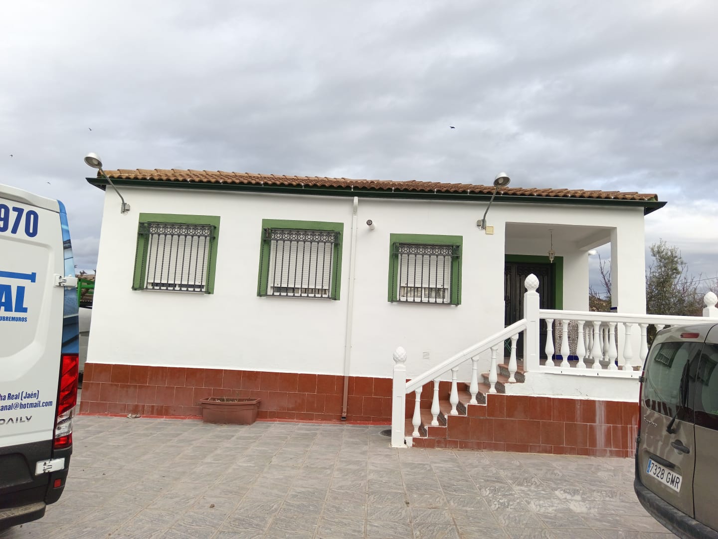 Instalación de cubre muros en Jaén